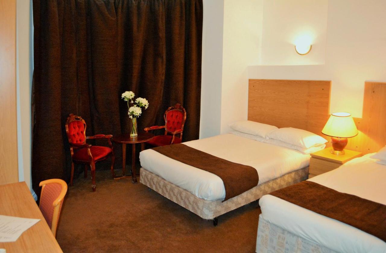 Four Saints Brig Y Don Hotel Llandudno Esterno foto