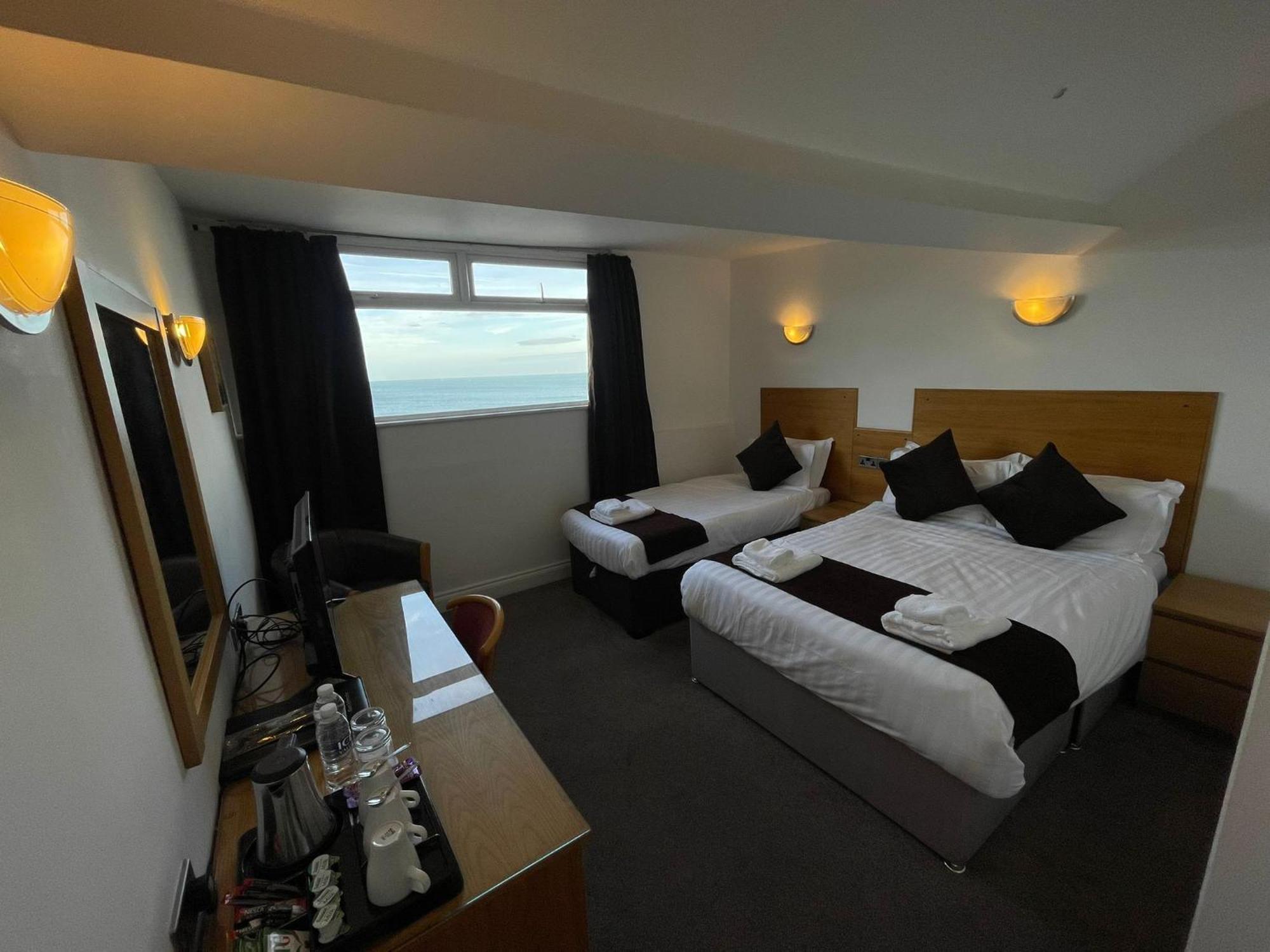 Four Saints Brig Y Don Hotel Llandudno Esterno foto