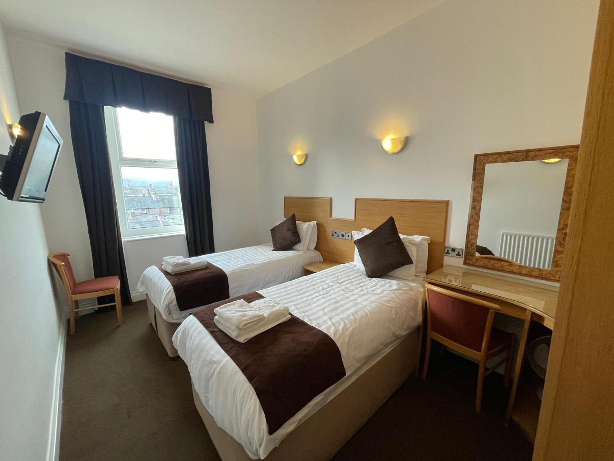 Four Saints Brig Y Don Hotel Llandudno Esterno foto