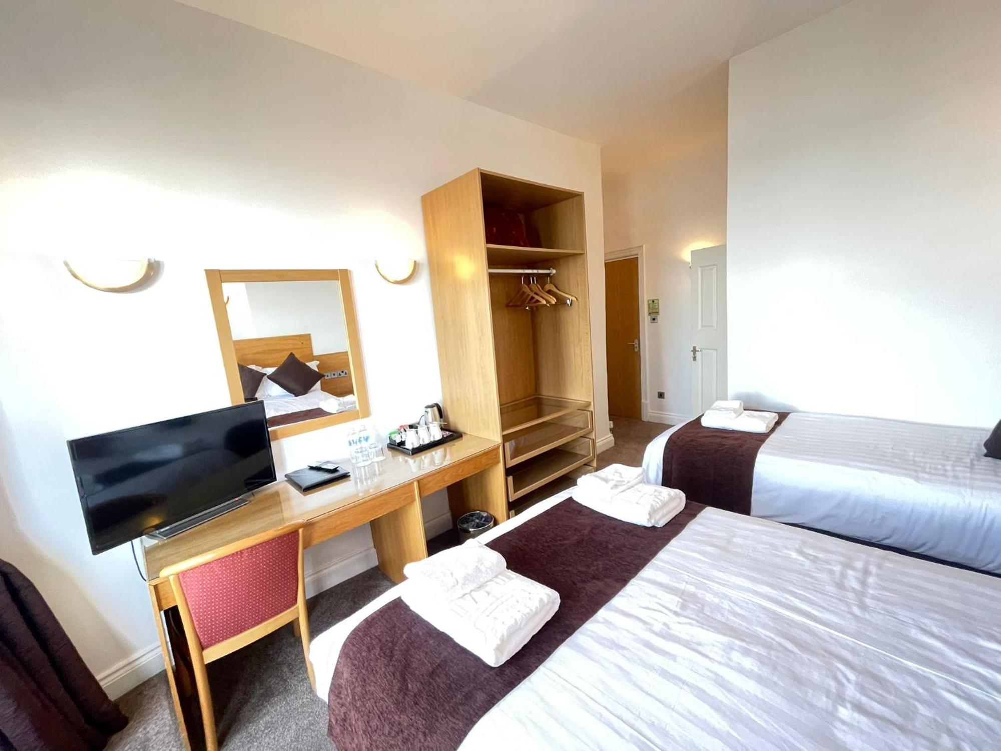 Four Saints Brig Y Don Hotel Llandudno Esterno foto