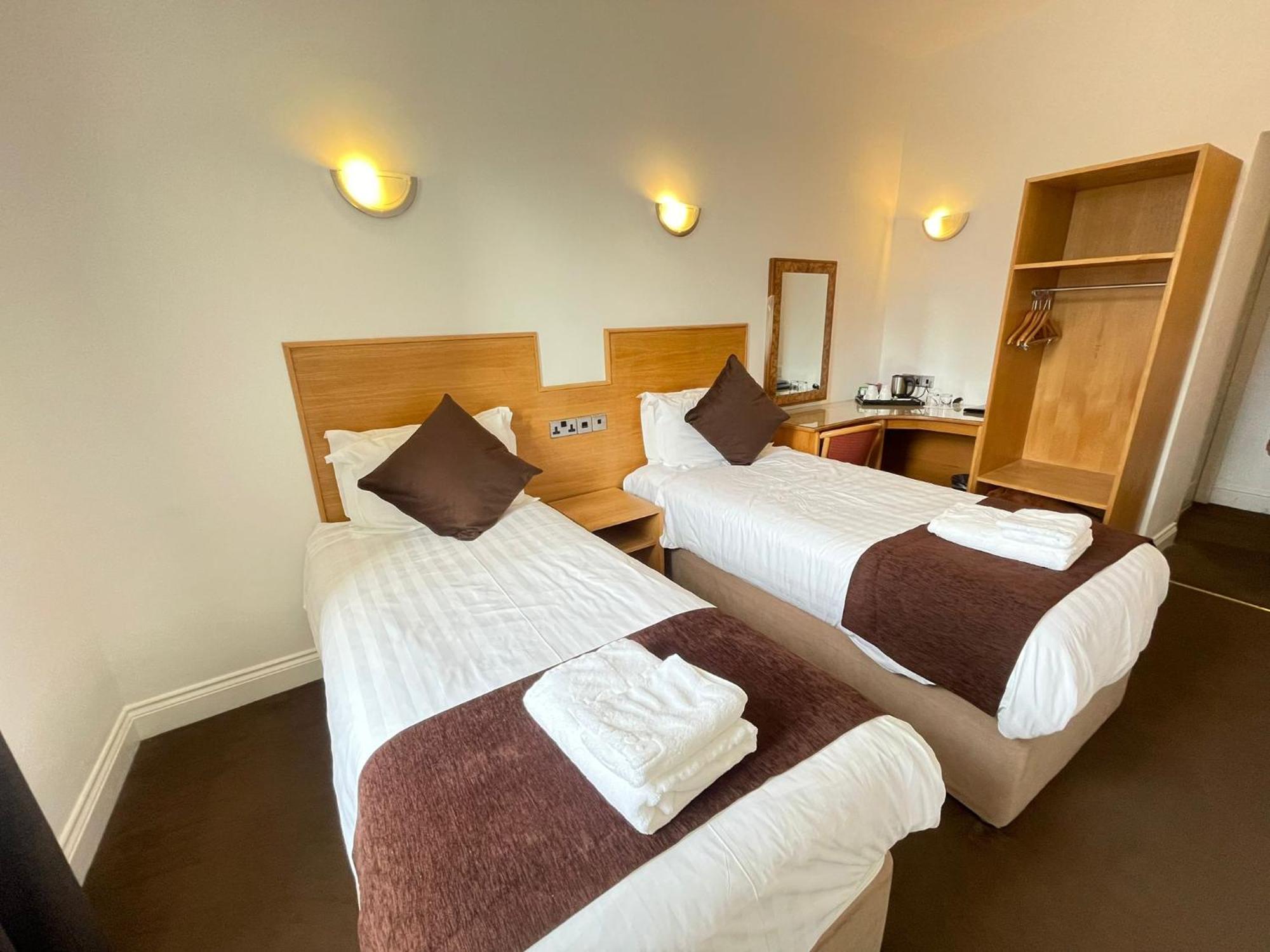 Four Saints Brig Y Don Hotel Llandudno Esterno foto